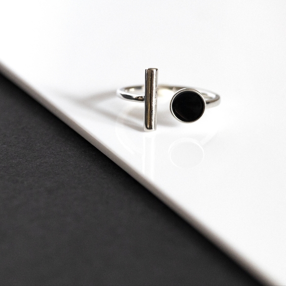 Geometric Bar Ring - Picture 2 of 7